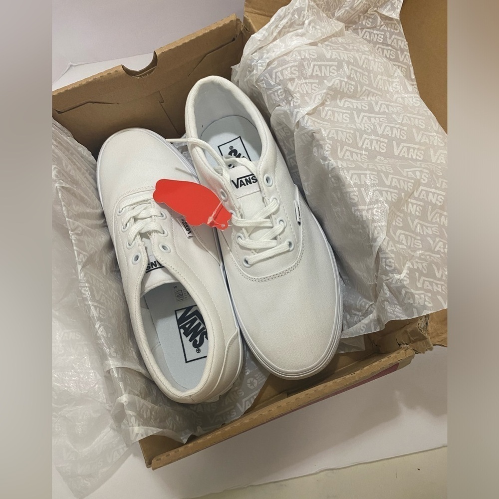 VANS - Picture 14 of 14